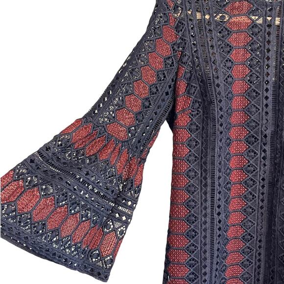 Trina Turk Crochet Lace Shift Dress Size 4 Blue Burgundy Bell Sleeve Boho Fairy - Picture 5 of 9